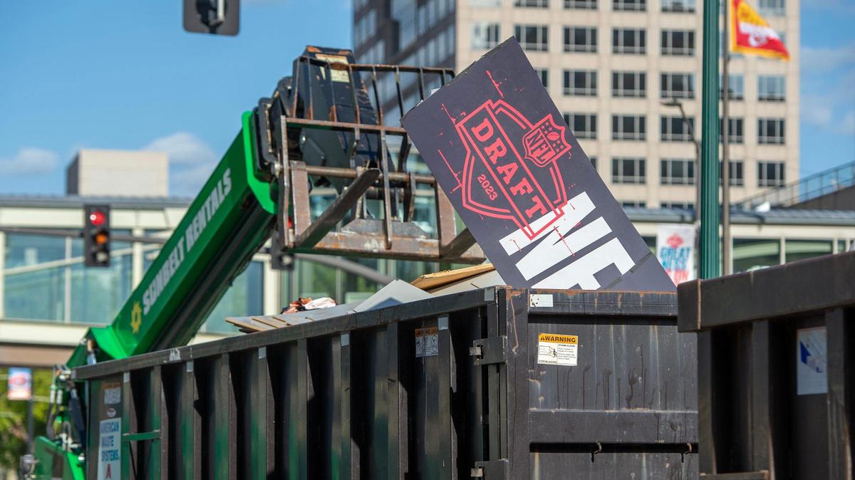 The NFL Draft wrapped up Saturday in Kansas City, which meant cleaning up on Sunday. This NFL Draft banner was being deposited in a waste container at Union Station.