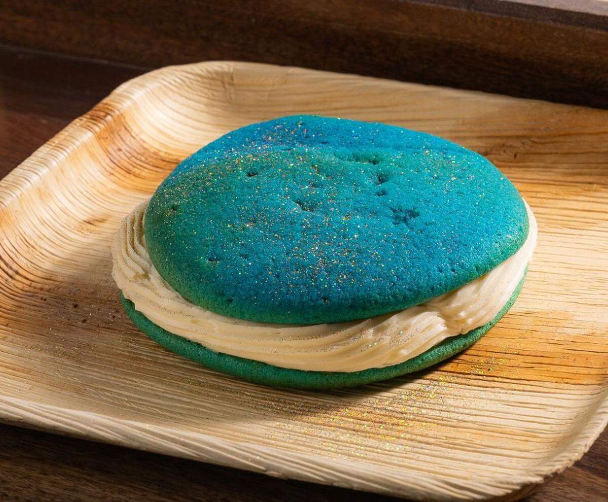 The Blue Velvet Whoopie Pie.
