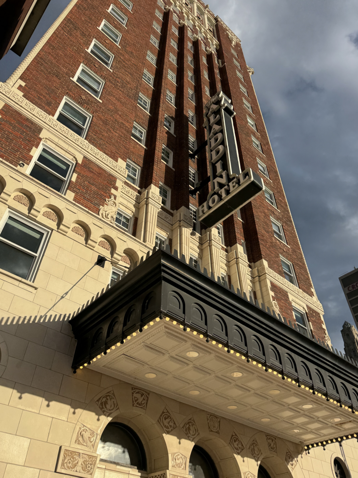Historic downtown KC hotel converted into 122 apartments | Kansas City Star