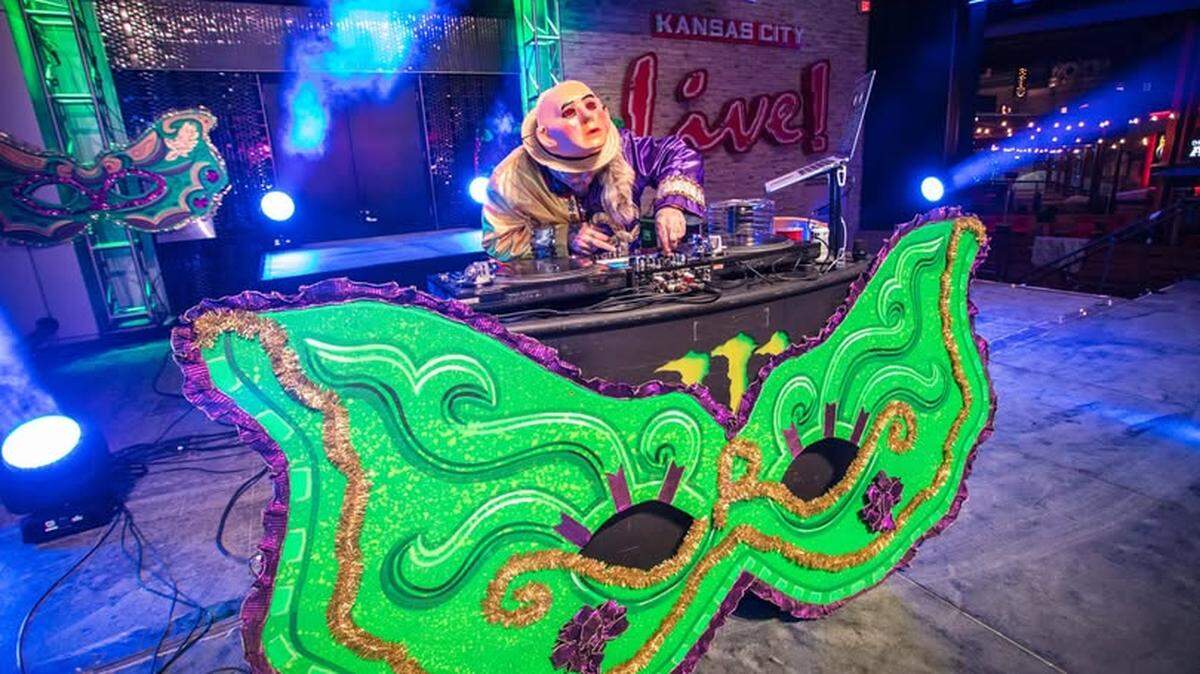 Mardi Gras will be celebrated a bit early at Kansas City Live!, which will offer Mardi Pardi on Saturday, March 1. The festivities will include a DJ.