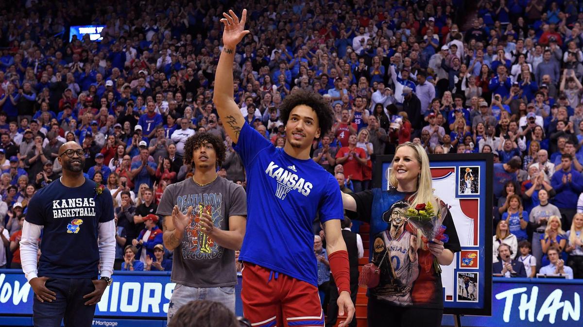 KU’s Jalen Wilson acknowledges the Allen Fieldhouse crowd before Tuesday’s senior night game against Texas Tech on Feb. 28, 2023.