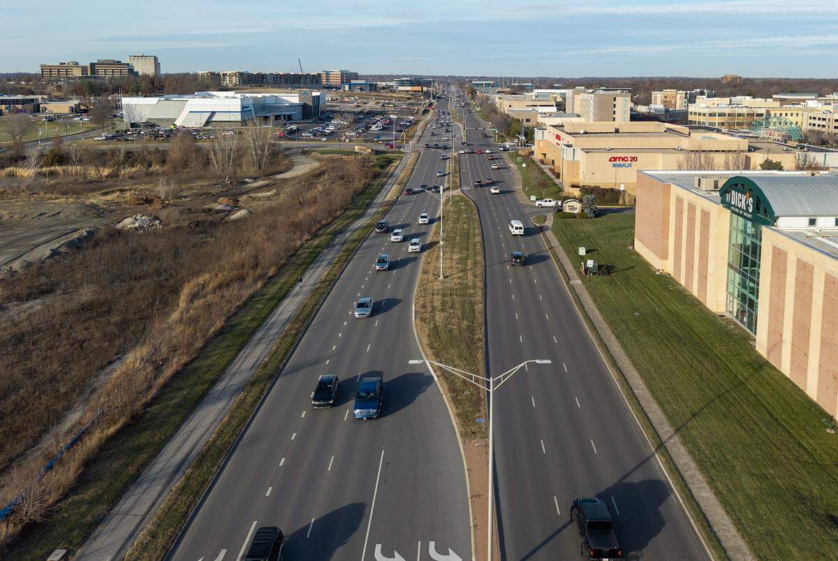 Looking north on Nall Avenue from 119th Street on Thursday, Dec. 11, 2025, in Johnson County.
