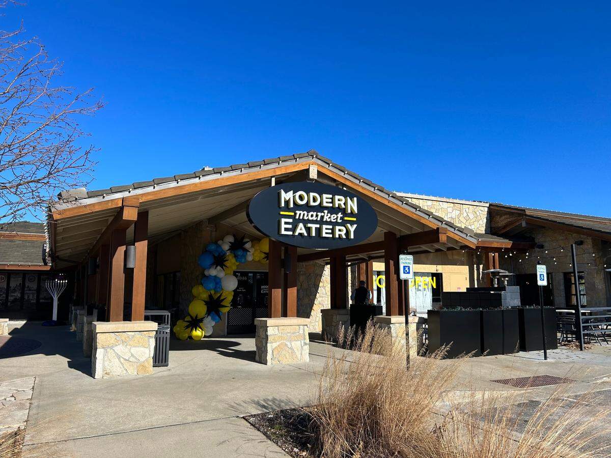 Modern Market Eatery opened in Prairie Village’s Corinth Square Monday.