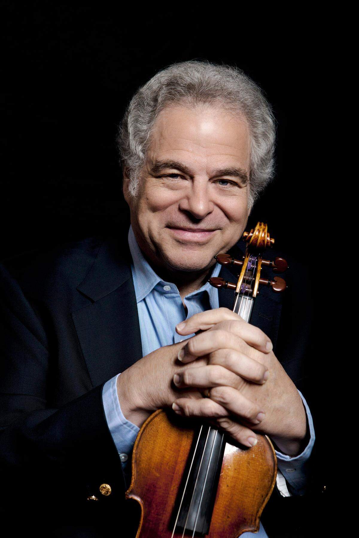 Renowned violinist Itzhak Perlman made his first appearance on the Harriman-Jewell Series in 1971.