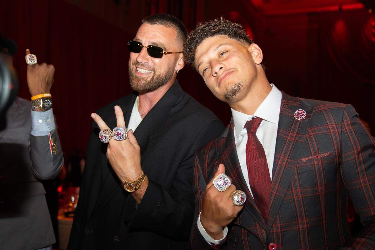 BFFs and two-time Super Bowl champions.