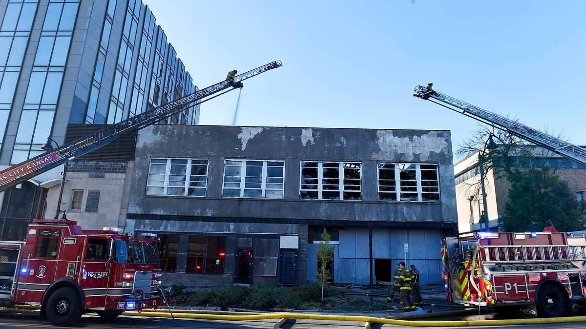 A fire reported inside a former bank building in downtown Kansas City, Kansas, is under investigation. Members of the Kansas City Kansas Fire Department responded to initial reports of a blaze just before 5:20 a.m. Monday, said Assistant Chief Scott Schaunaman, a spokesman for the department. The fire was reported in a building on the southwest corner of North 6th Street and Minnesota Avenue, just a block from KCKFD headquarters.