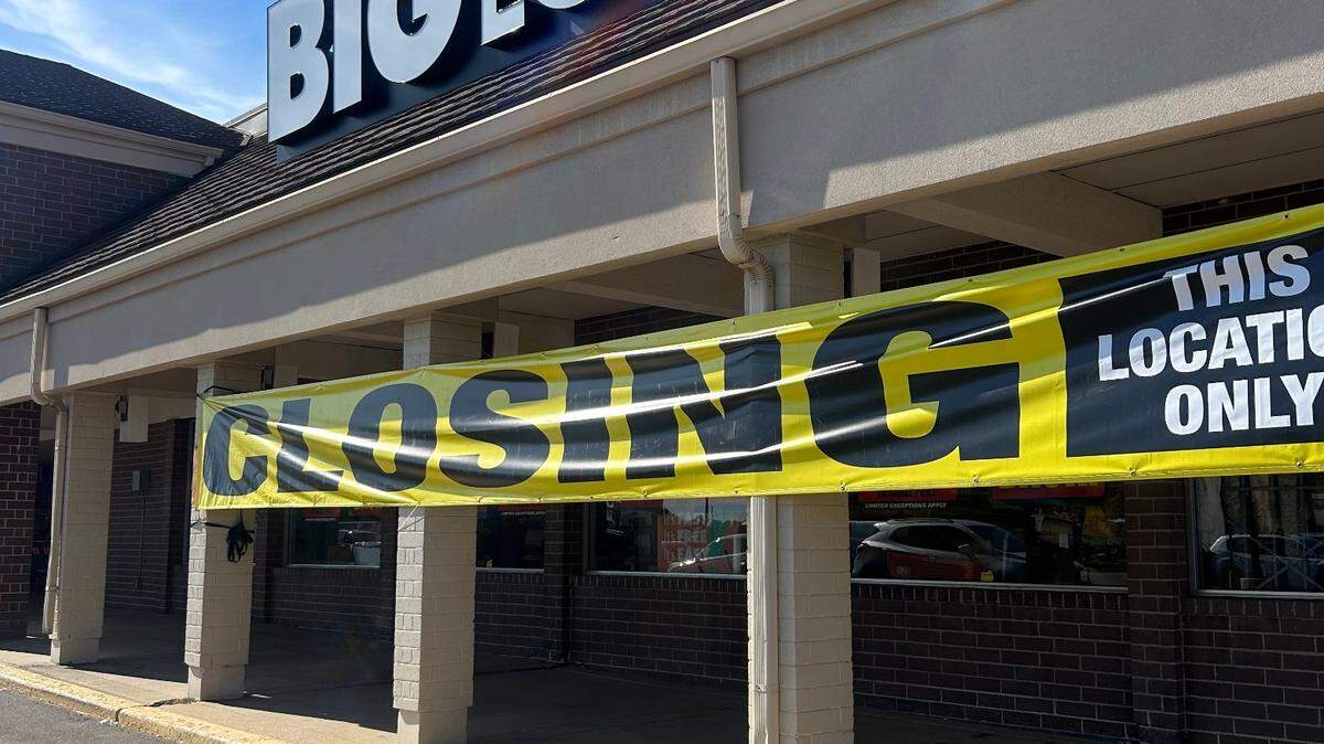 Big Lots is closing its last KC area stores, including its Shawnee location.