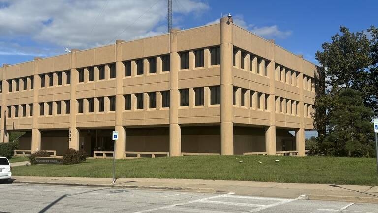Former Independence deputy chief sues city over alleged forced retirement and bias