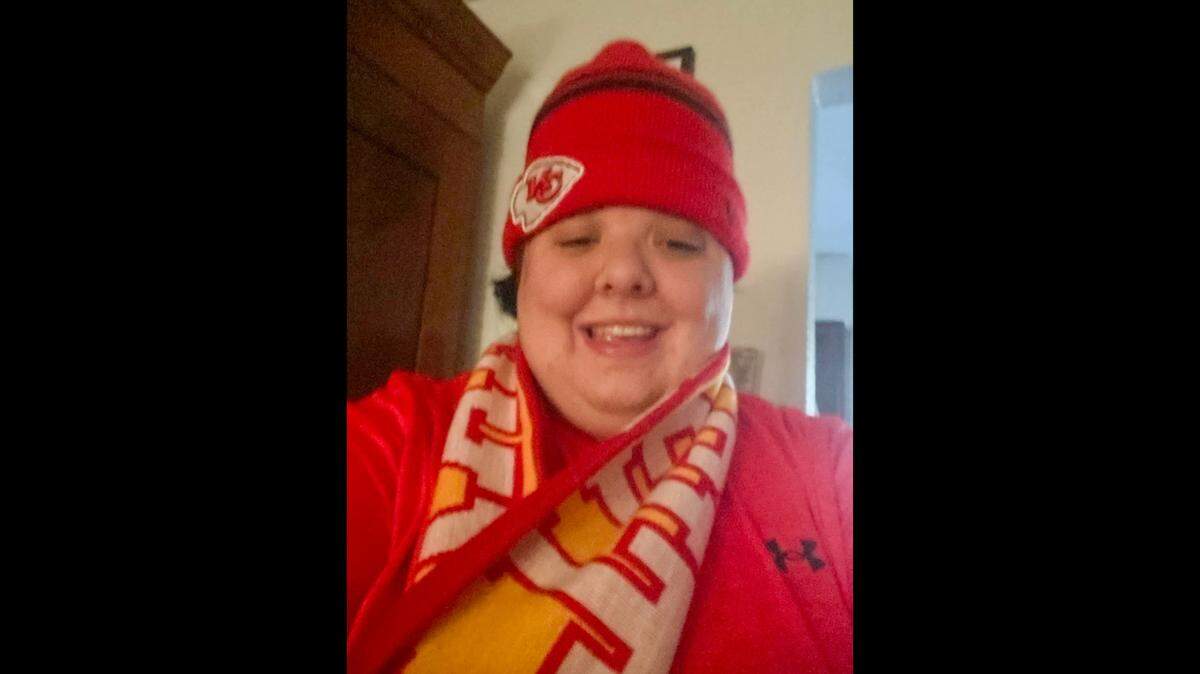 Elizabeth Galt asked The Kansas City Chiefs on Facebook to be the team’s Super Bowl water girl. Can her dedication and passion make this a reality?