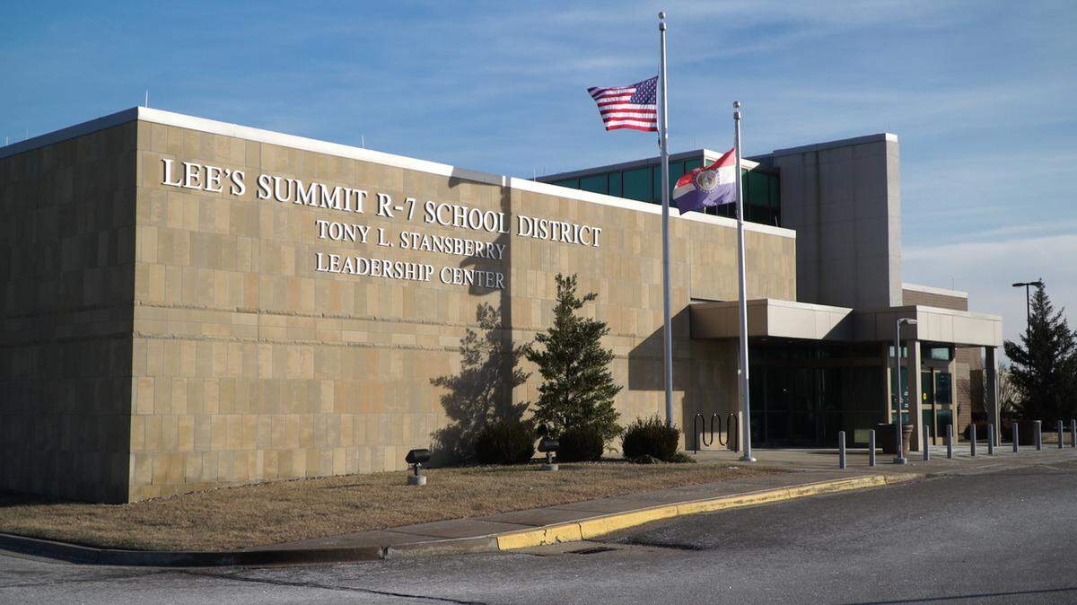 A no-tax-increase bond issue would be worth $224 million in capital projects for the Lee’s Summit R-7 district. The construction of a fourth middle school is among the large projects.