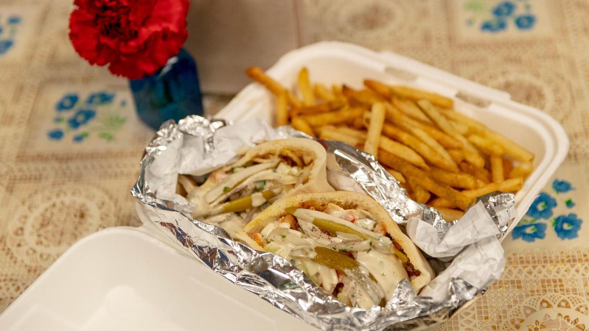 What makes the hummus so amazing at this Kansas City deli? ‘Tender love, really’