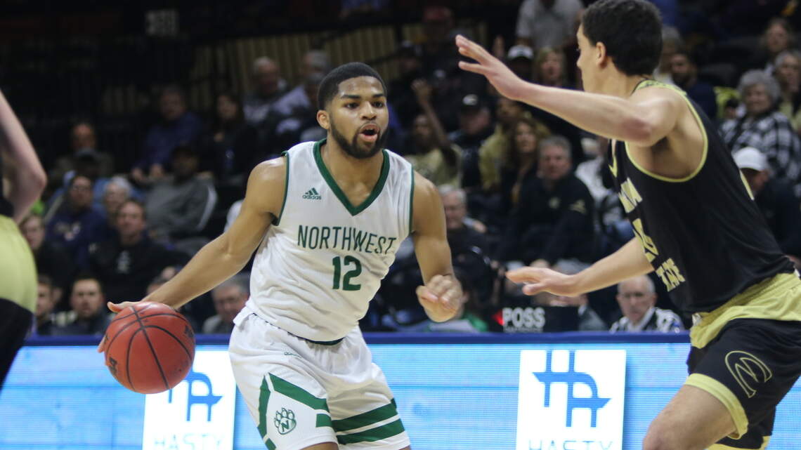 MIAA: Unbeaten Northwest Missouri tops Emporia St.; Fort Hays St. women advance, too