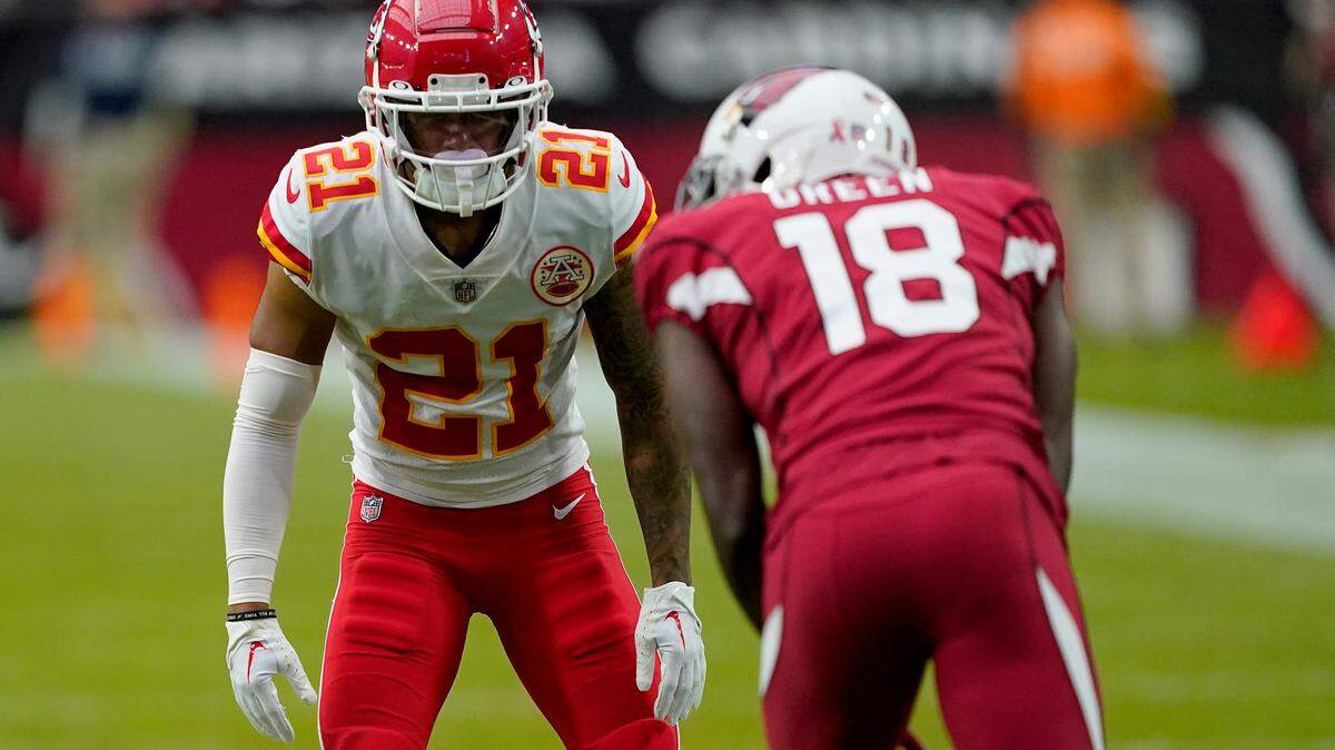 Kansas City Chiefs cornerback Trent McDuffie (21) lines up agaisnt Arizona Cardinals wide receiver A.J. Green (18) during the first half of an NFL football game, Sunday, Sept. 11, 2022, in Glendale, Ariz. (AP Photo/Matt York)