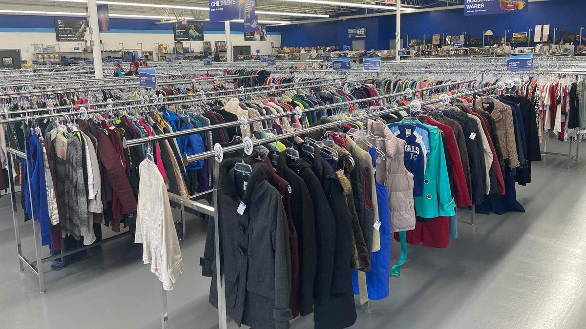 Goodwill Waldo is now open at 8230 Wornall Road.