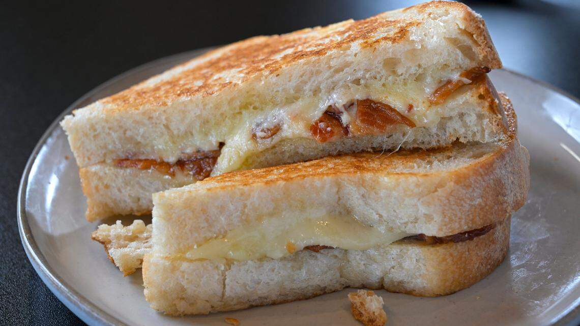 The cheese is great, but Johnson County cafe’s sandwich is paradise thanks to the bacon