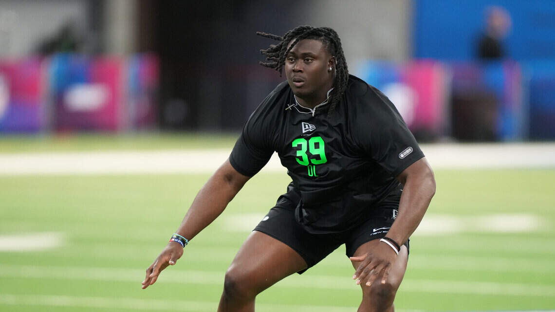 Chiefs make a trade for Ravens tackle Diego Pounds. Here’s the exchange