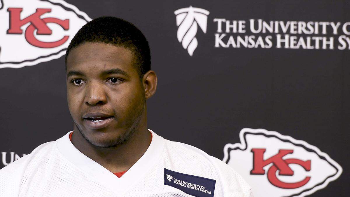 Rookie Chiefs linebacker Breeland Speaks spoke with reporters following Thursday’s practice at team headquarters.