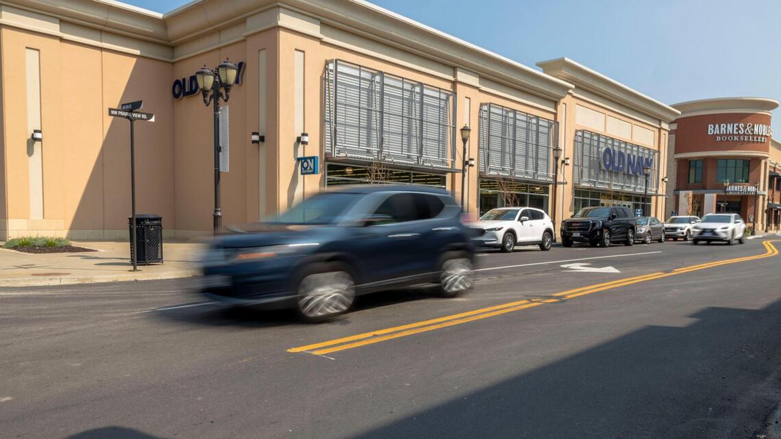 Northland Kansas City shopping center Zona Rosa has a new owner. See who it is