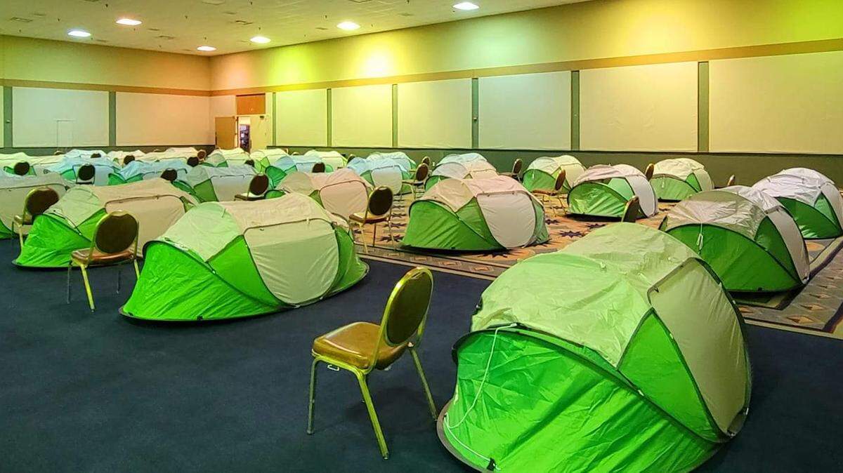 The staff of Cross-Lines Community Outreach and other service providers in Kansas City, Kansas, prepared the former Jack Reardon Center as an emergency cold shelter.