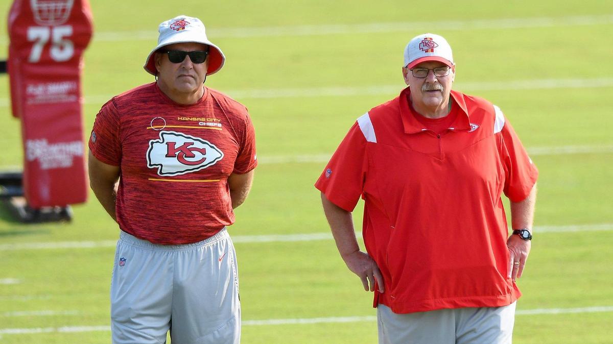 Kansas City Chiefs assistant head coach and special teams coordinator Dave Toub, left, and head coach Andy Reid watch drills during the Kansas City Chiefs training camp at Missouri Western State University in St. Joseph Tuesday, Aug. 3, 2021.