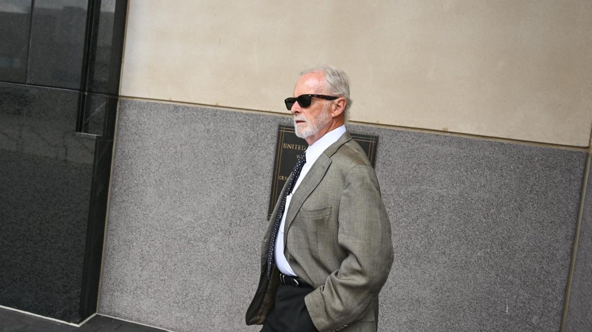 William Creeden, former international secretary-treasurer of the Boilermakers Union, enters the Robert J. Dole Federal Courthouse in Kansas City, Kansas, on Aug. 30, 2024. Four former union officers made their first appearances in federal court after being indicted Aug. 21 on embezzlement and other felony charges.