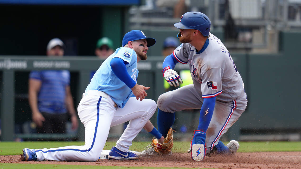 After lengthy weather delay, Royals can’t shake Rangers in afternoon home defeat