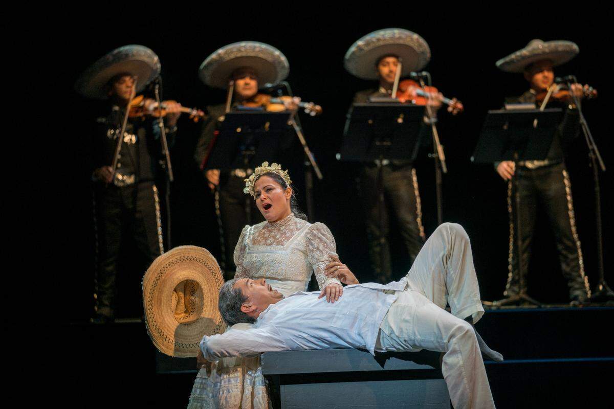 Lyric Opera of Kansas City will present “Cruzar la Cara de la Luna,” the first mariachi opera, March 7-9 at the Kauffman Center.