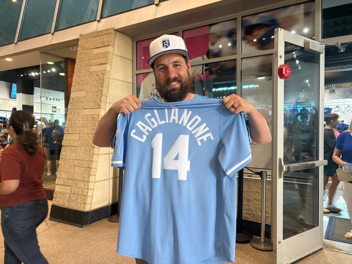 Andrew Snively of Lee’s Summit with his new Jac Caglianone jersey on June 10, 2025.
