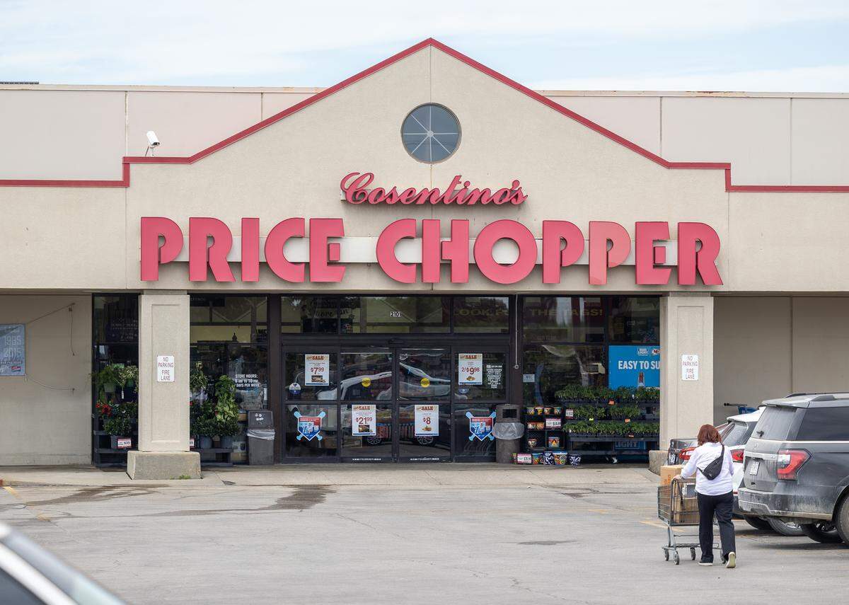 The Cosentino’s Price Chopper at 2102 N. Missouri 7 in Pleasant Hill, Missouri, is seen on Tuesday, May 26, 2026, a day after a shooting left two people injured and one dead.
