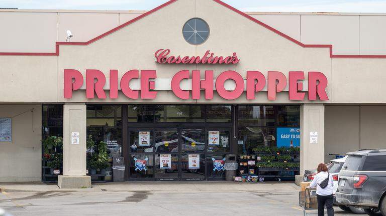 MO town shocked by 1st homicide in about 20 years as gunfire erupts at grocery store
