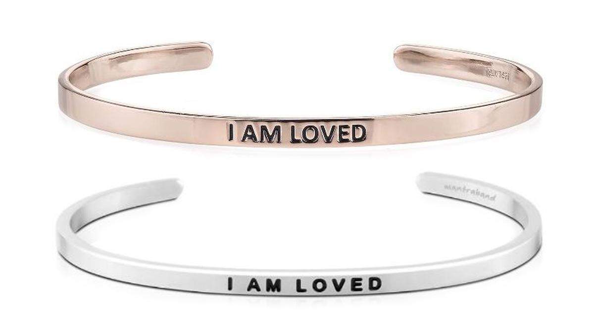 Which bracelet is a Helzberg’s and which is a knockoff? A California company has claimed the Helzberg’s is a knockoff, but Helzberg’s has sued.