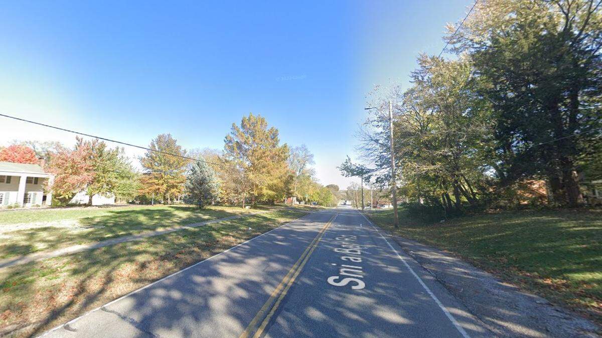 Police are investigating a fatal shooting in the 8500 block of Sni-A-Bar Road in Kansas City’s Eastwood Hills East neighborhood Sunday evening. This Google Maps screenshot shows the area in October 2023.