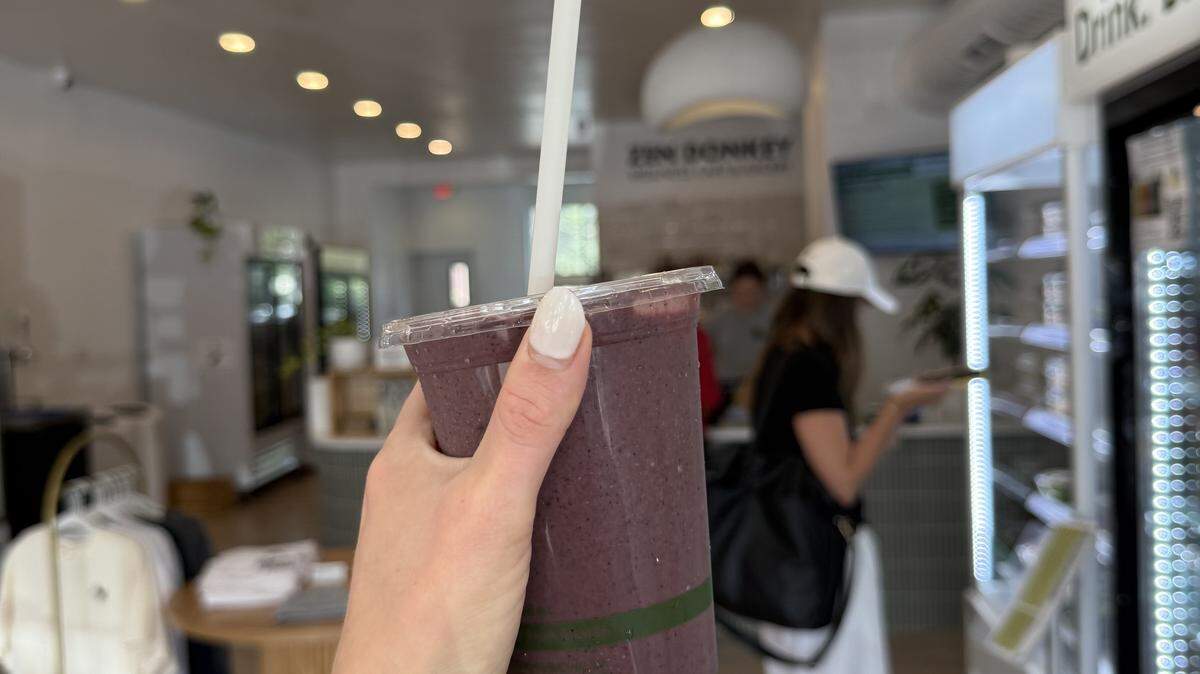 Zen Donkey Wellness Cafe and Juicery is now open in Fairway.