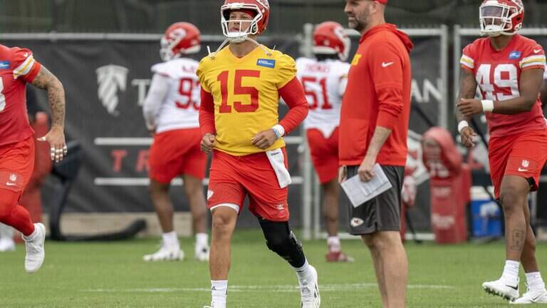 Where is Patrick Mahomes in his knee recovery? Final update before training camp