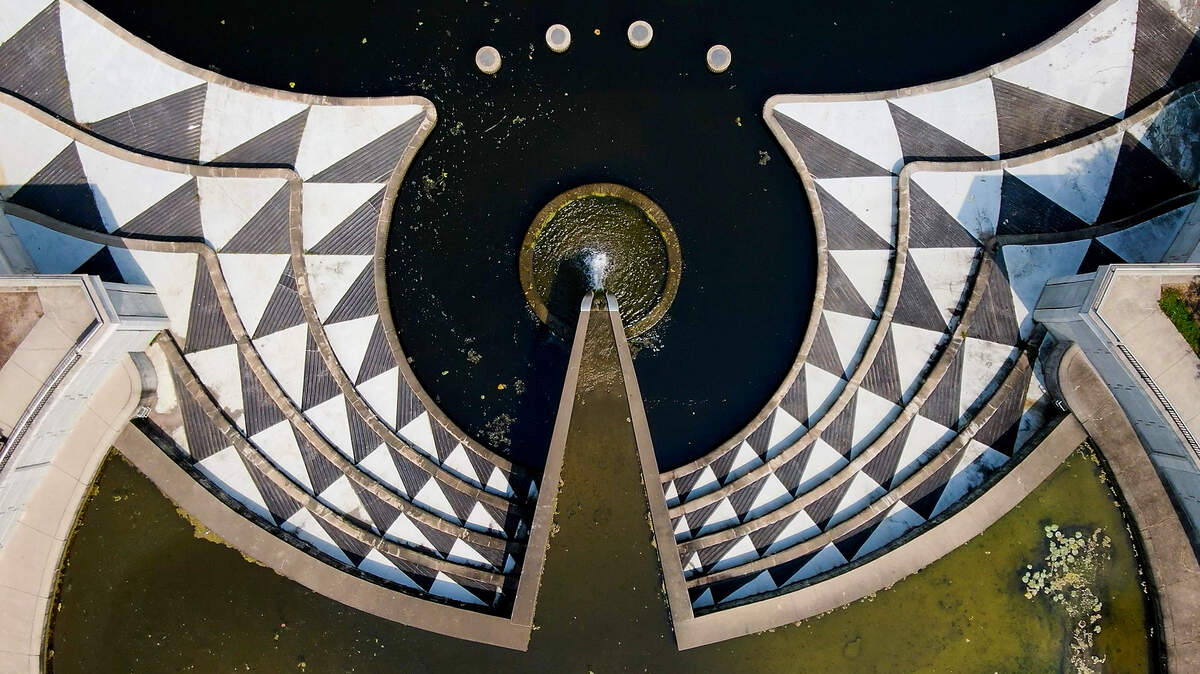 What is this Kansas City-area landmark?