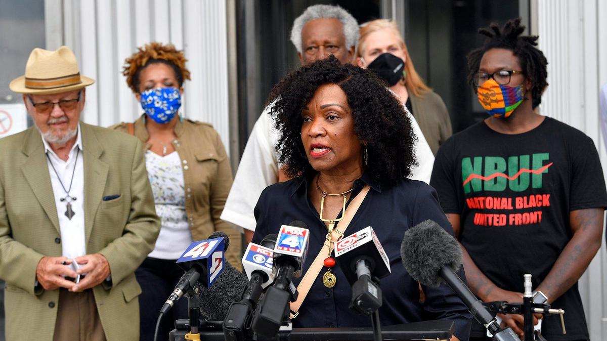 ‘They have no accountability’: Kansas City rights groups back move to control police