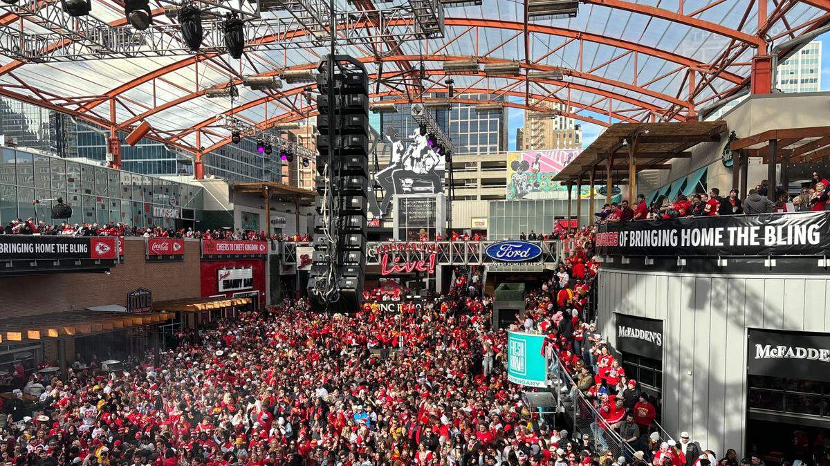 Fans crowded into the KC Live! Block in the Power & Light District Sunday to watch the Super Bowl.