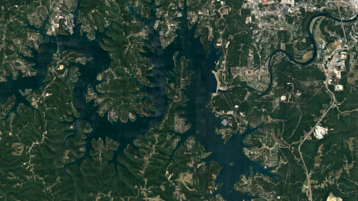 A 2-year-old girl died after going under water at Table Rock Lake in the Ozarks, cops say.