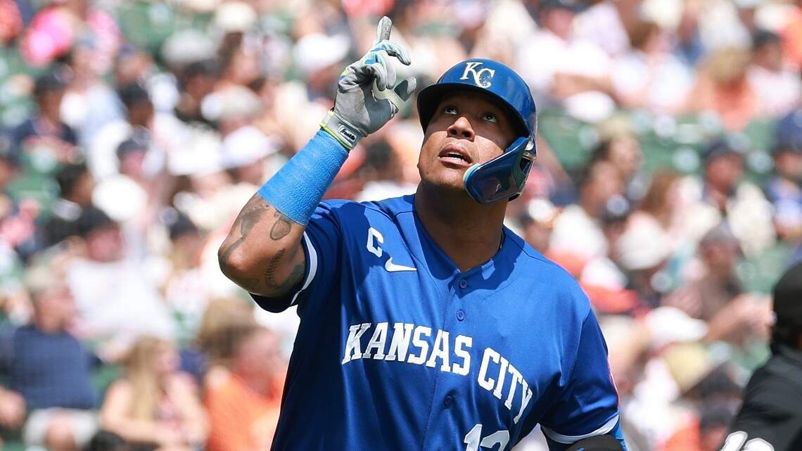 HAIL THE KING: Royals’ Salvador Perez surpasses Brett on team’s all-time HR list