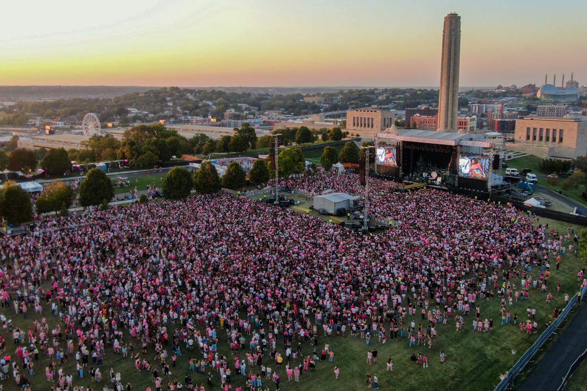 Warm up acts perform before the Chappell Roam concert on the lawn the National World War I Museum and Memorial on Friday, October. 3, 2025, in Kansas City.