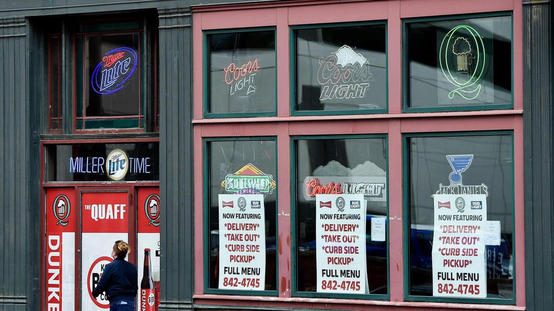 White House says Missouri needs to mandate masks, close bars. Here’s the reality