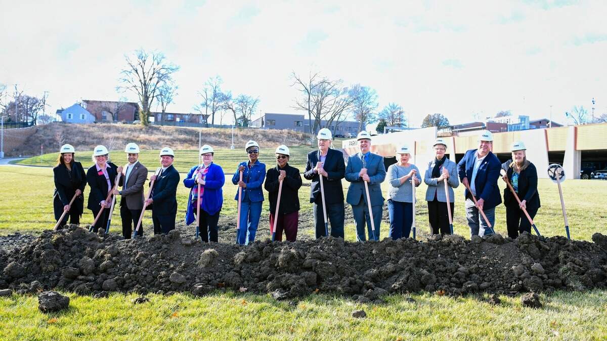Ground has been broken on a new Merriam Plaza Library. The new library is being built next to the Merriam Community Center at 6040 Slater St., and is expected to be open in 2024. It is replacing the Antioch Library, which has been opened since 1956 at the corner of Antioch Road and Shawnee Mission Parkway. The new 15,000-square-foot library will have an early literacy and kids’ area designed to pay homage to the Antioch Library’s cozy reading nooks; a large meeting room with technology to host story time and events; spacious windows for natural light; the same number of public computers as at Antioch; a covered front porch; indoor and outdoor public art; and a green roof that will provide a place for pollinators and native vegetation. The $13.7 million project is being funded through the Comprehensive Library Master Plan and dedicated library tax.