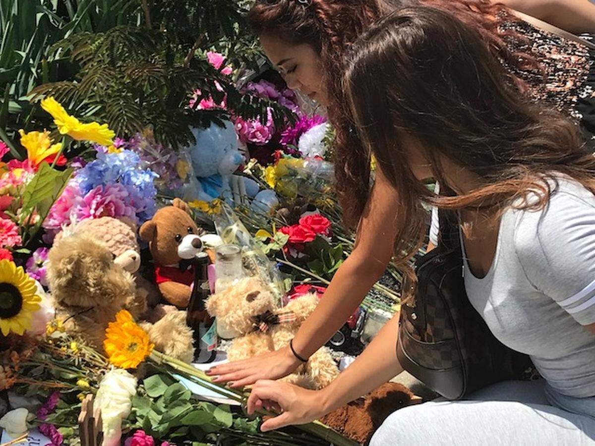 A week after 17 people died on Table Rock Lake, visitors still came in a steady stream to the roadside memorial near the Ride the Ducks parking lot in Branson.