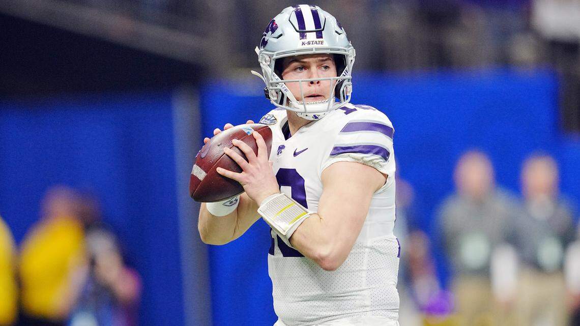 Kansas State Wildcats quarterback Will Howard (18) drops back to pass against the Alabama Crimson Tide during the first half in the 2022 Sugar Bowl at Caesars Superdome on Dec. 31, 2022.
