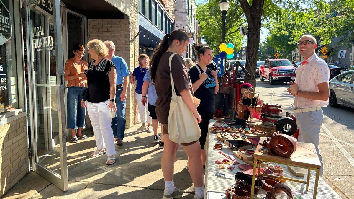 Each Fourth Fridays Art Walk, offered by Downtown Lee’s Summit Main Street, runs from 5 to 8 p.m. on April 26, May 24, June 28, July 26 and Aug. 23.