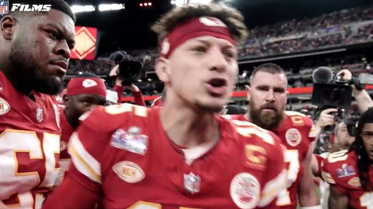 Chiefs quarterback Patrick Mahomes fires up his teammates before Super Bowl LVIII.