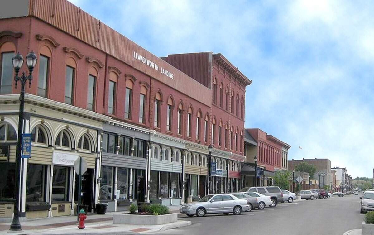 Downtown Leavenworth will hold Alive After Five: For the Love of Chocolate on Feb. 4
