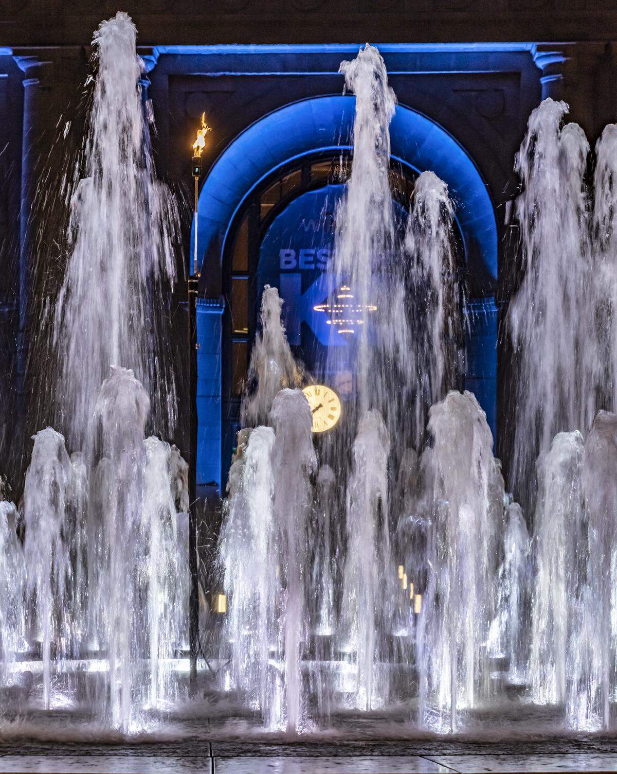A flame burned briefly in the center of the Henry Wollman Bloch Fountain in front of Union Station. The flame was lit to honor H&R Block co-founder Henry Bloch who gifted the fountain to the city. Bloch died in 2019. File photo.