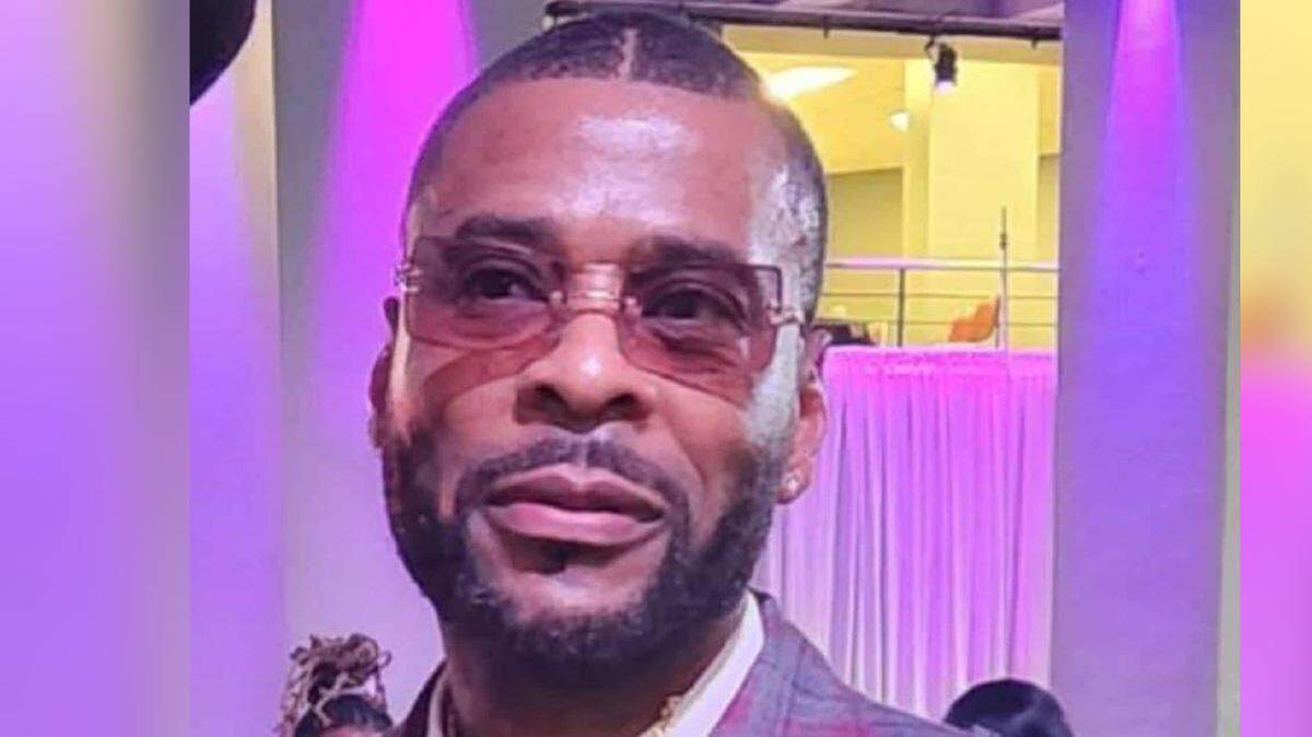 Derrick Smith, freed after more than 20 years in federal prison, now advocates for inmates and exposing sentencing disparities.