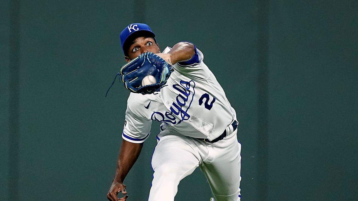 Kansas City Royals center fielder Michael A. Taylor catches a fly ball for the out on Los Angeles Angels’ Shohei Ohtani during the fifth inning of a baseball game Tuesday, July 26, 2022, in Kansas City, Mo. (AP Photo/Charlie Riedel)